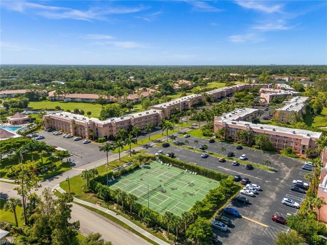200 Turtle Lake CT 205, Naples, FL 34105