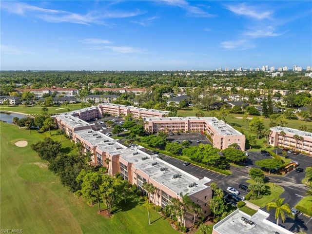200 Turtle Lake CT 205, Naples, FL 34105