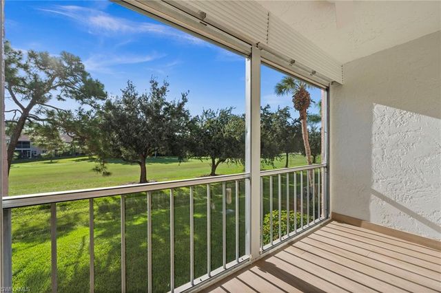 200 Turtle Lake CT 205, Naples, FL 34105
