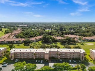 200 Turtle Lake CT 205, Naples, FL 34105