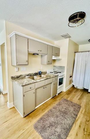 1423 7th Street N, Saint Cloud, MN 56303