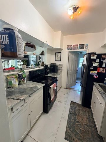 10835 NW 2nd Ct A, Miami, FL 33168