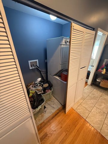 8134 S Vernon Avenue, Chicago, IL 60619