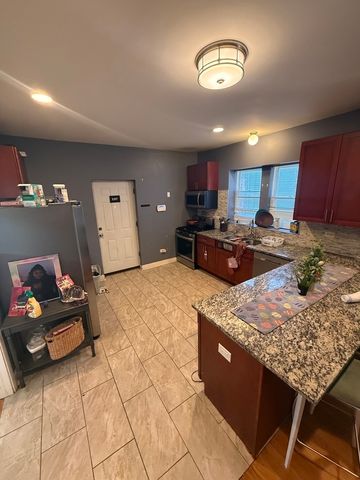 8134 S Vernon Avenue, Chicago, IL 60619