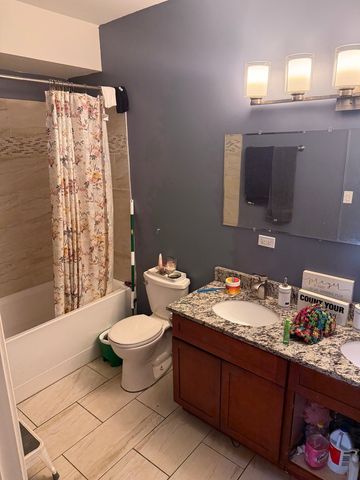 8134 S Vernon Avenue, Chicago, IL 60619