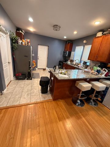 8134 S Vernon Avenue, Chicago, IL 60619