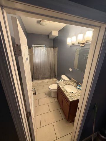 8134 S Vernon Avenue, Chicago, IL 60619