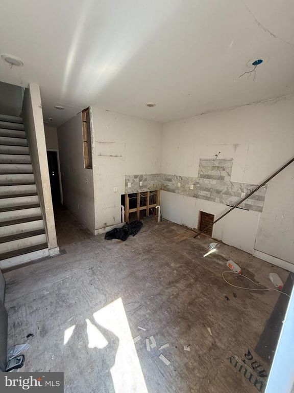 2322 N GRATZ ST, Philadelphia, PA 19132 — photo 2