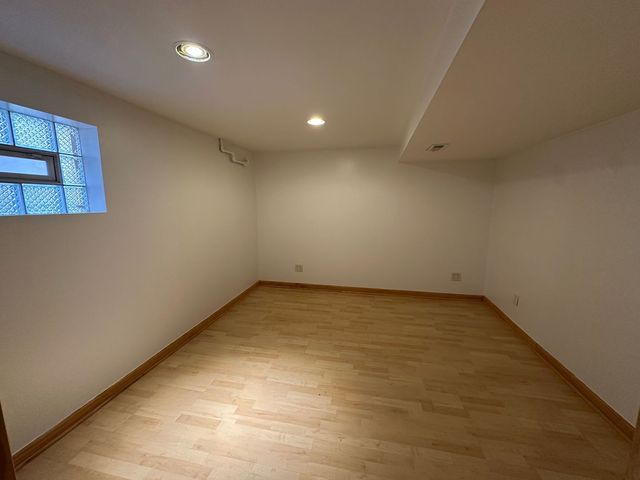 5053 S Luna Avenue, Chicago, IL 60638