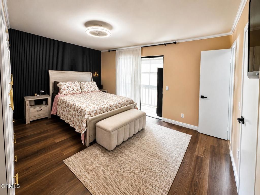Image 16 of property listing at 330 Burchett Street 206, Glendale, CA 91203