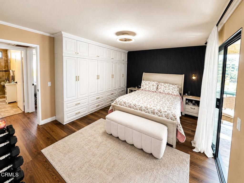 Image 17 of property listing at 330 Burchett Street 206, Glendale, CA 91203