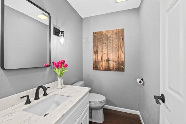 225 Ridge Line ROAD, Burlington, WI 53105