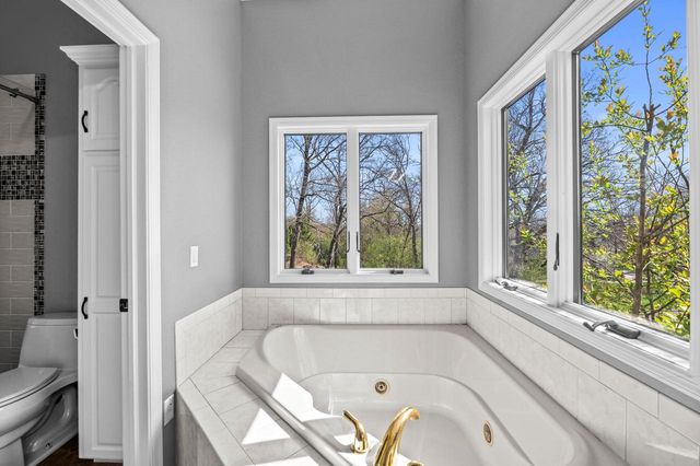 225 Ridge Line ROAD, Burlington, WI 53105