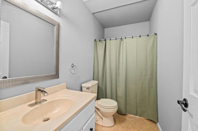 225 Ridge Line ROAD, Burlington, WI 53105