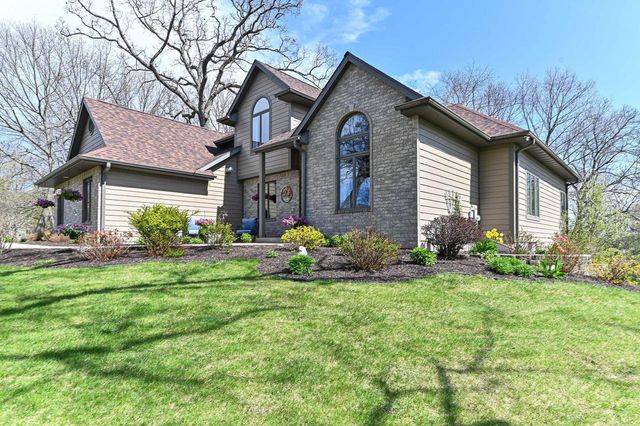 225 Ridge Line ROAD, Burlington, WI 53105