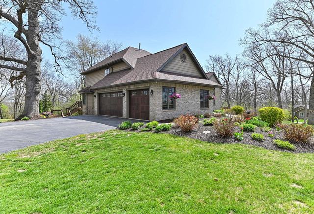 225 Ridge Line ROAD, Burlington, WI 53105