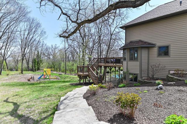 225 Ridge Line ROAD, Burlington, WI 53105