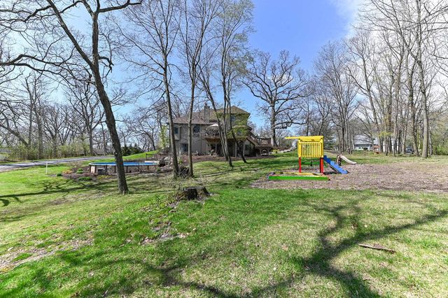 225 Ridge Line ROAD, Burlington, WI 53105