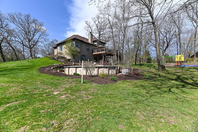225 Ridge Line ROAD, Burlington, WI 53105