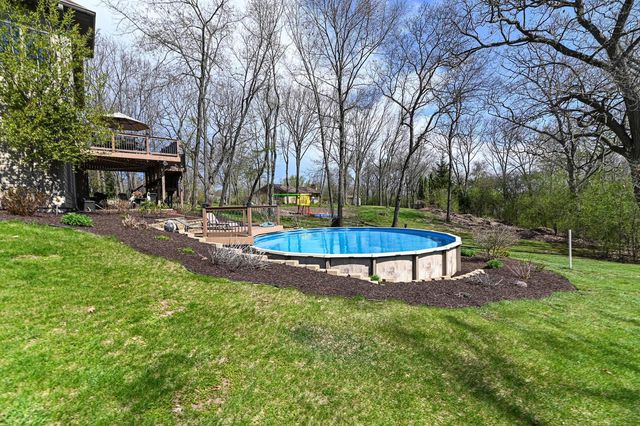 225 Ridge Line ROAD, Burlington, WI 53105