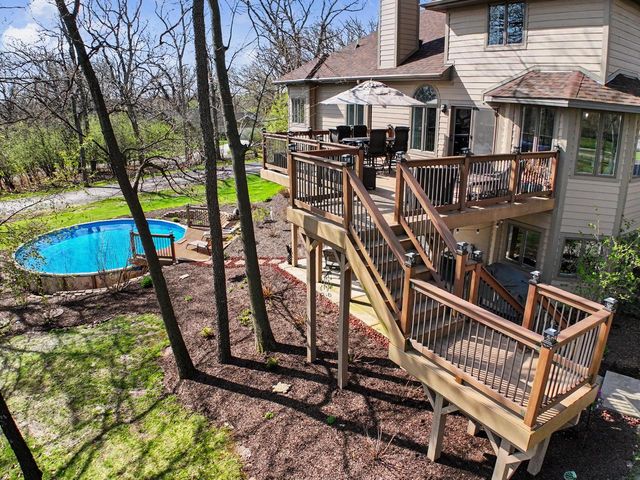 225 Ridge Line ROAD, Burlington, WI 53105