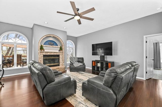 225 Ridge Line ROAD, Burlington, WI 53105