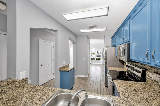 5842 FISHHAWK RIDGE DRIVE, Lithia, FL 33547
