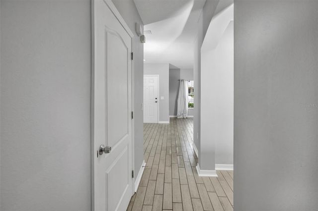 5842 FISHHAWK RIDGE DRIVE, Lithia, FL 33547