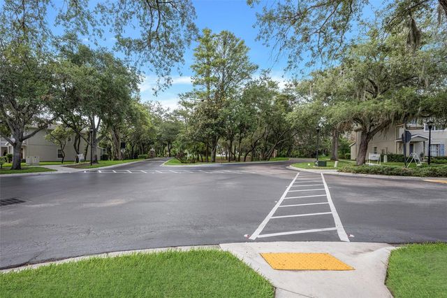 5842 FISHHAWK RIDGE DRIVE, Lithia, FL 33547