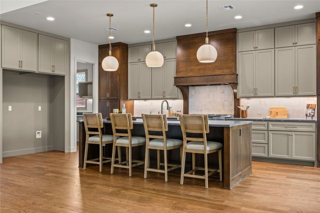 12229 S 65th Place E, Bixby, OK 74008