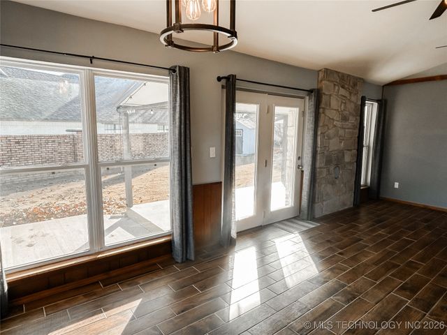 157 N Spinnaker Run, Stigler, OK 74462