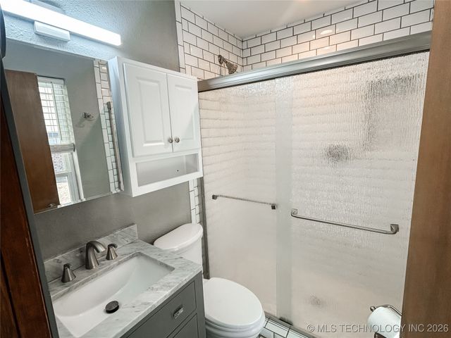 157 N Spinnaker Run, Stigler, OK 74462