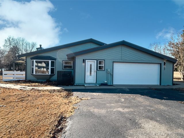 157 N Spinnaker Run, Stigler, OK 74462