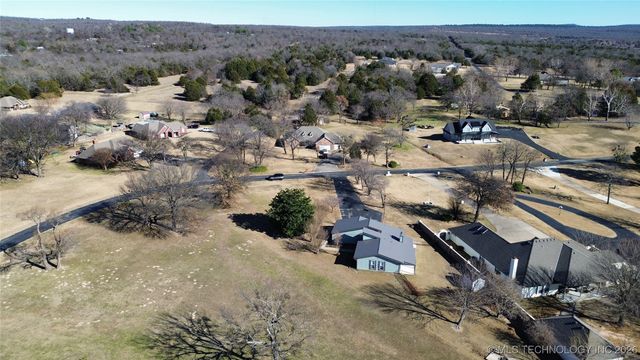 157 N Spinnaker Run, Stigler, OK 74462