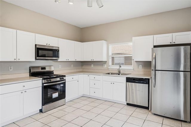 2572 ACUNA COURT, Lake Mary, FL 32746