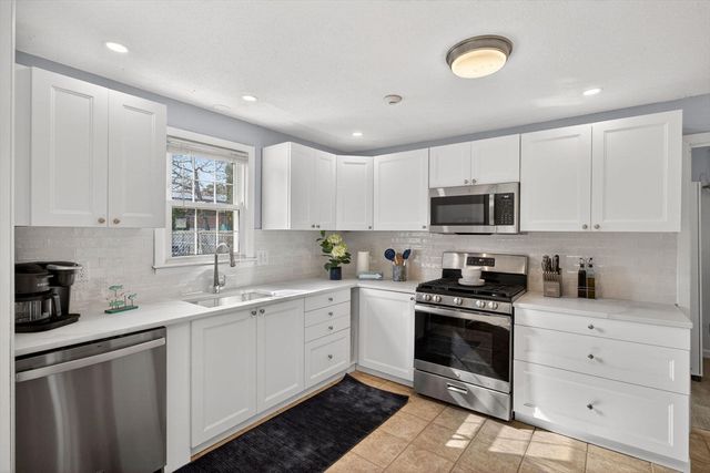 67 Inman Rd E, Dennis, MA 02639