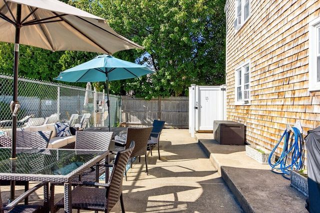 67 Inman Rd E, Dennis, MA 02639