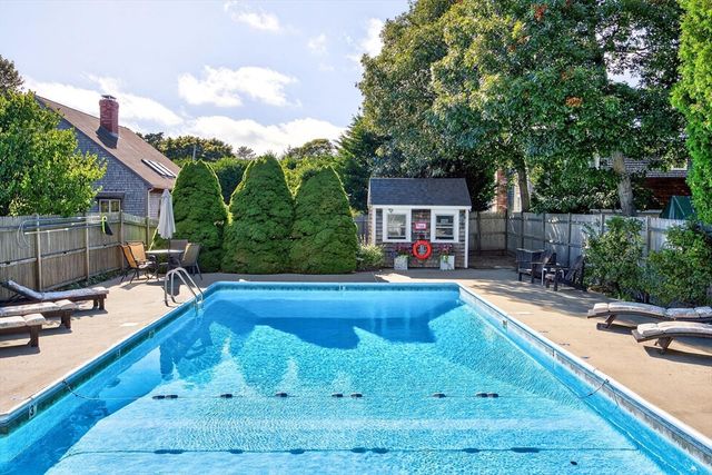 67 Inman Rd E, Dennis, MA 02639