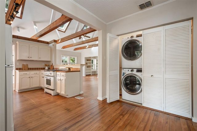 825 OAKDALE STREET, Windermere, FL 34786