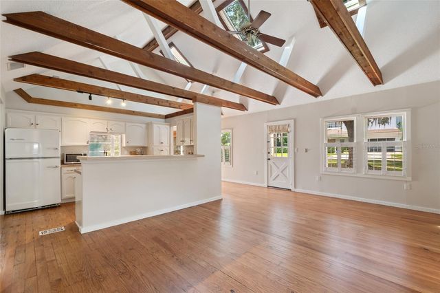 825 OAKDALE STREET, Windermere, FL 34786