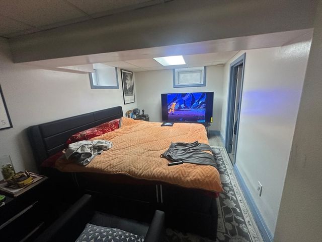 7 Parkway Cres, Milton, MA 02186