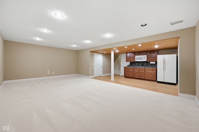 14105 Conner Knoll Parkway, Fishers, IN 46038