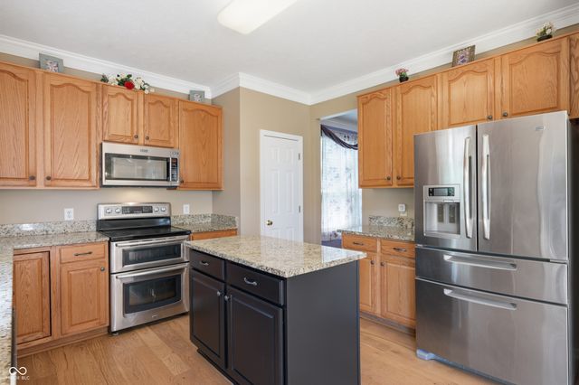 14105 Conner Knoll Parkway, Fishers, IN 46038