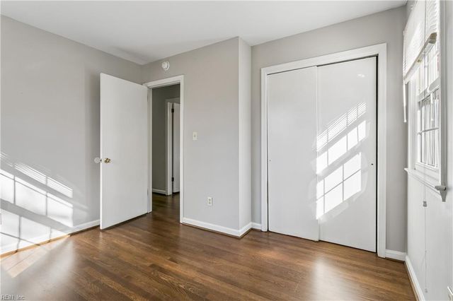 448 Dunmore DR, Newport News, VA 23602