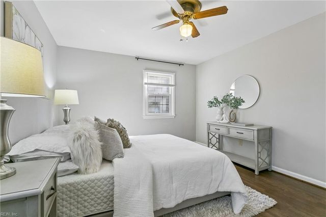 448 Dunmore DR, Newport News, VA 23602