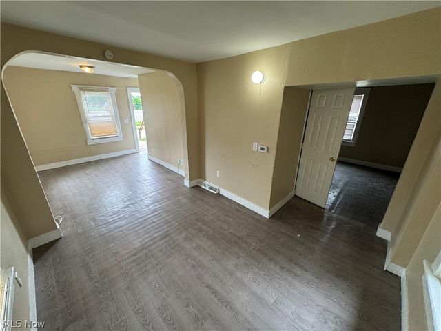 520 Ardella Avenue, Akron, OH 44306