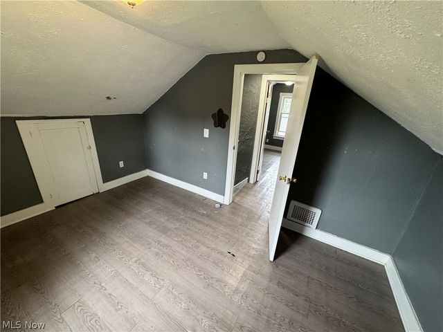 520 Ardella Avenue, Akron, OH 44306