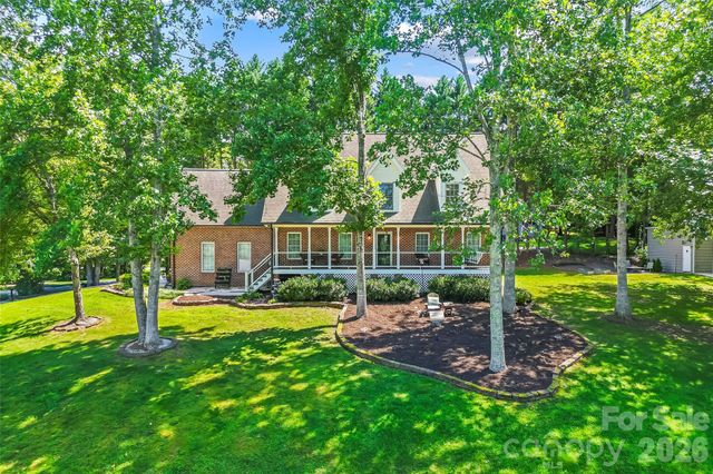 313 Springwood Drive NE, Valdese, NC 28690