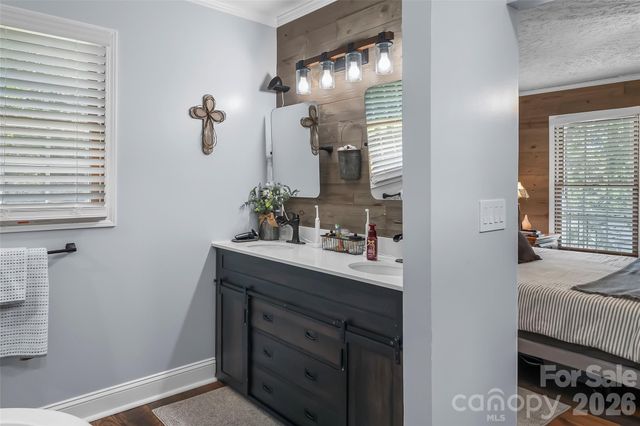 313 Springwood Drive NE, Valdese, NC 28690