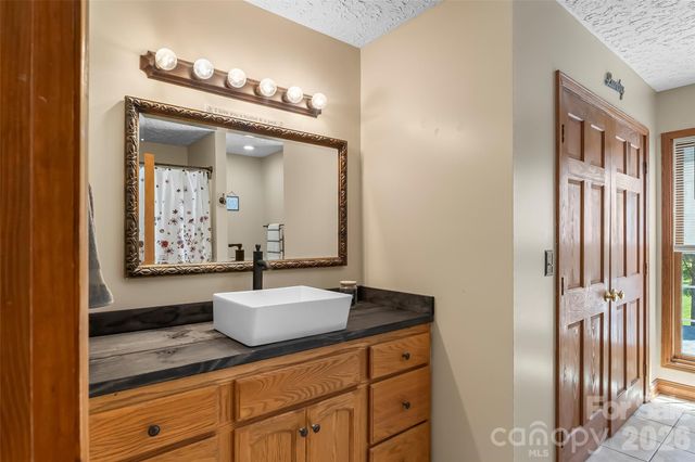 313 Springwood Drive NE, Valdese, NC 28690